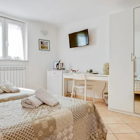 Migliarina Bedrooms Appartamento La Spezia