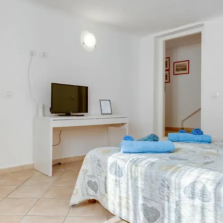 Migliarina Bedrooms דירה לה ספציה